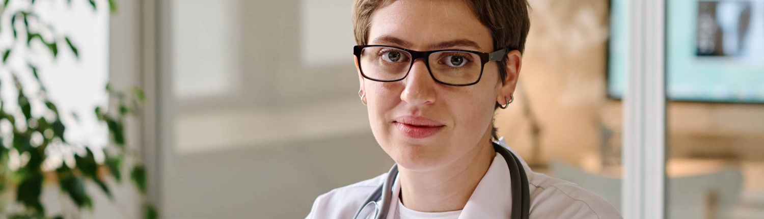 medical uniform rentals